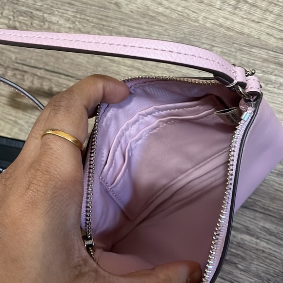 Pink coach wristlet - Picture 4 of 6